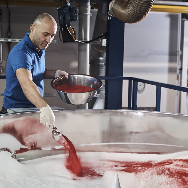 Figures & facts Zahlen und Fakten zum Unternehmen Murdotec Kunststoffe GmbH & Co. KG, Dortmund